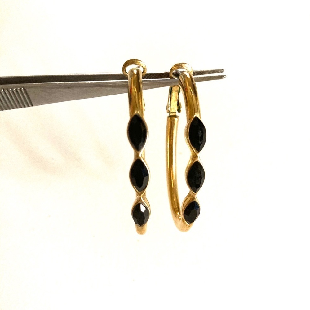 Hoop Goldtone With Onyx Earrings VTG